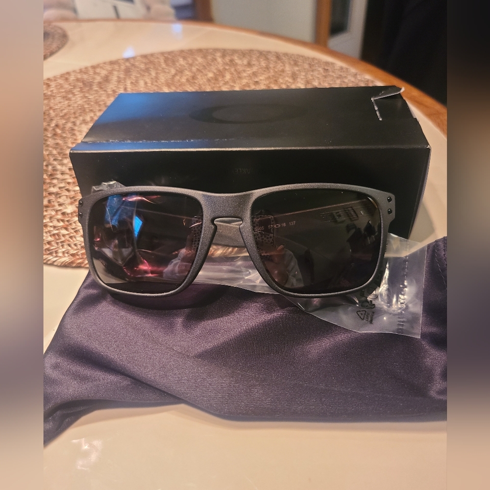 Brand new Oakley Steel Sunglasses